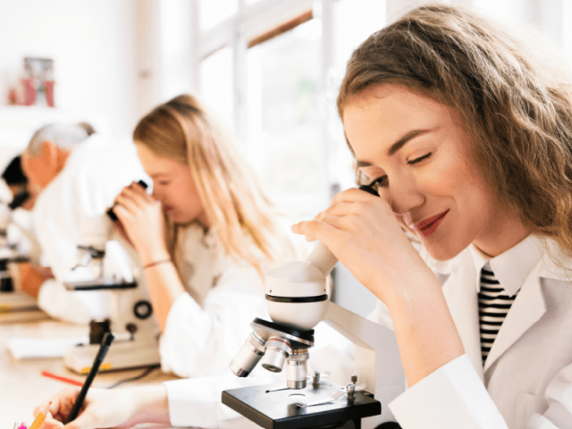 dones_i_ciencia