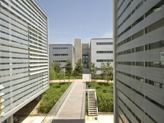 @Josep Rey i Bonet business park parc negocis parque negocios viladecans unilever sealed air oficinas vacias alquiler terrenos empresa negocio