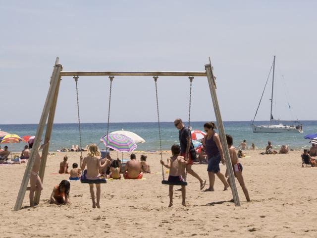 platja de viladecans equipaments jocs esport natura platges verges