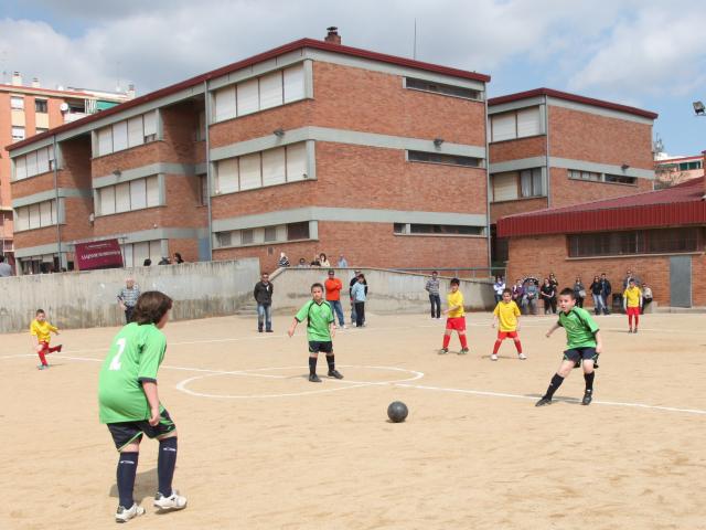 escola el garrofer patis oberts viladecans