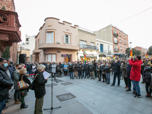 Concentració a la plaça de la Vila per la guerra d'Ucraïna