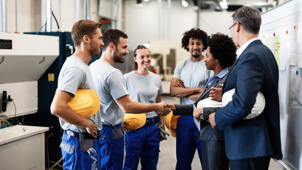 treballadors d'una empresa industrial xerrant treballadors d'una empresa industrial xerrant