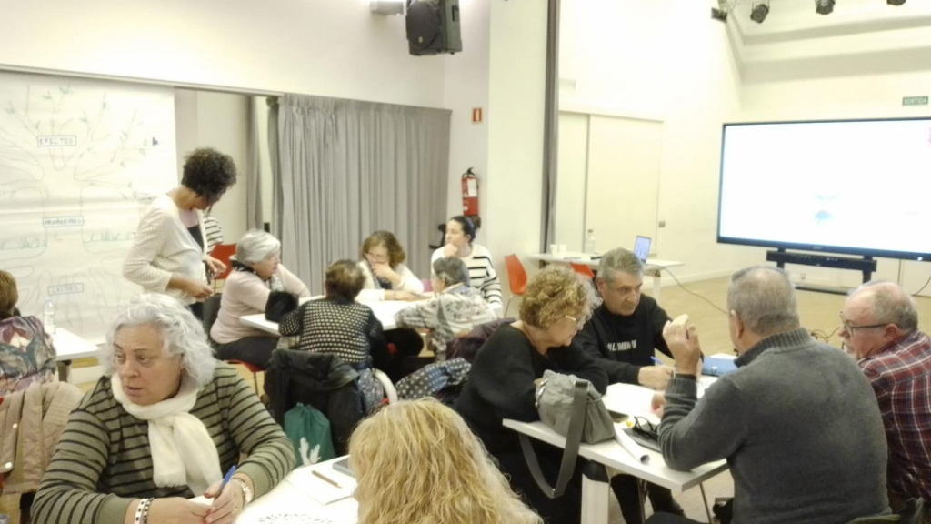 El martes 18 de febrero de 18.00 a 20.00h en el Ateneo de Entidades Pablo Picasso tuvo lugar un curso del Plan de Formación de este año para Entidades (PFE) relacionado con la Agenda 2030 