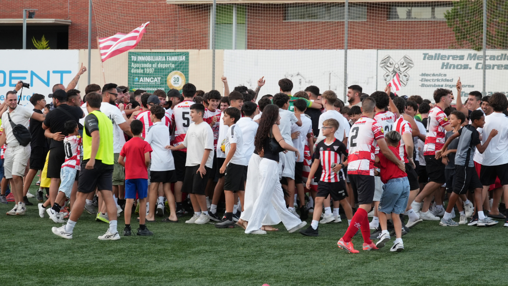 v Celebració de la final amb l'afició