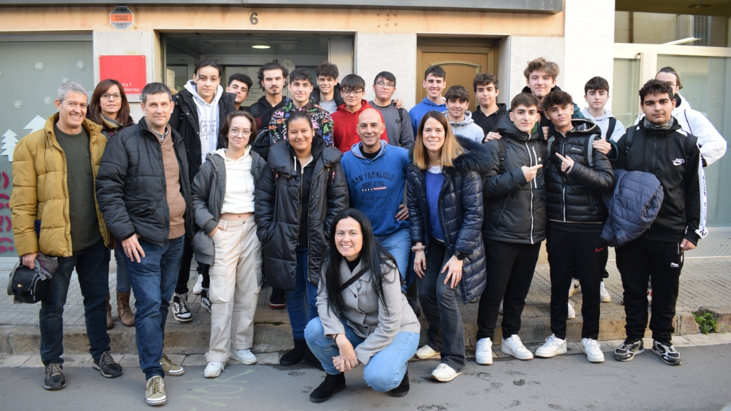 El curs d'informàtica de l'institut Torre-roja amb l'equip de sistemes de l'Ajuntament