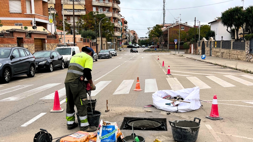 Treballs previs al reasfaltat de la ciutat