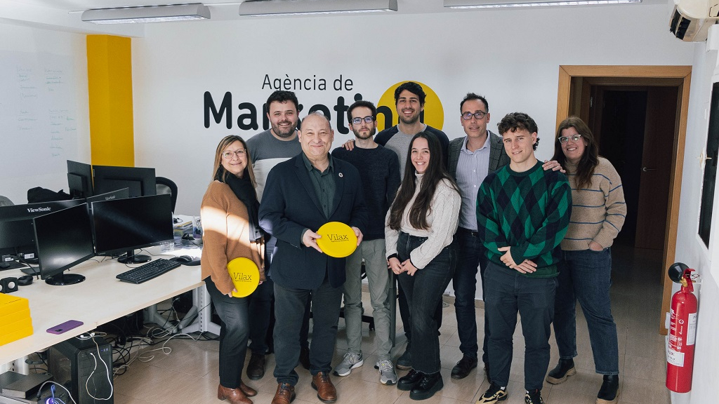 personas davant la càmera personas davant la càmera