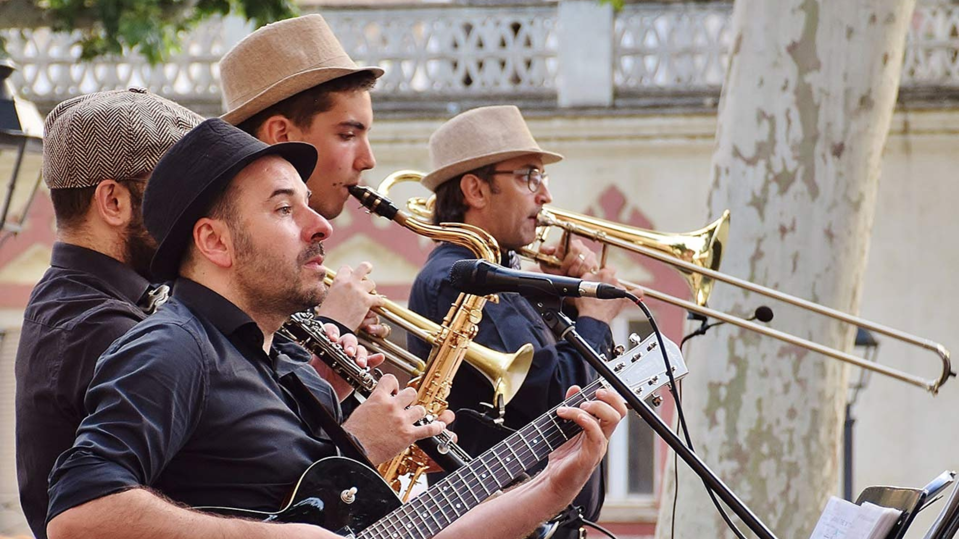 Men In Swing