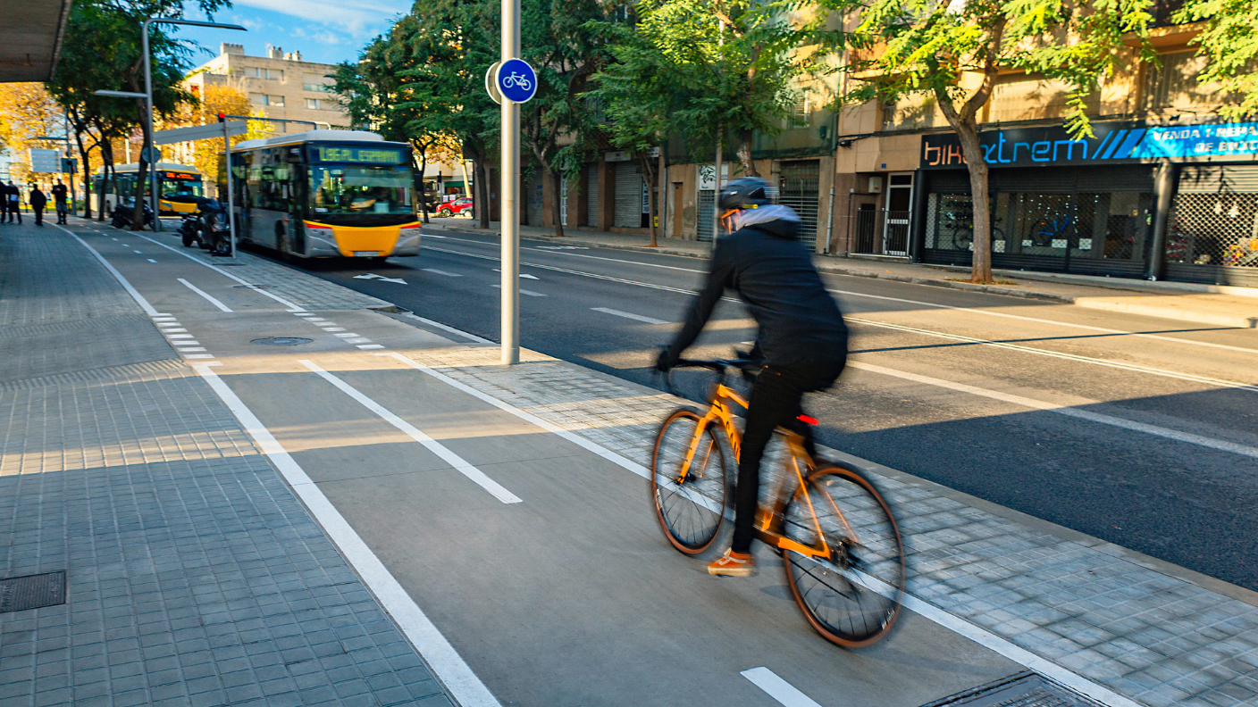 Bici i autobús per la C-245