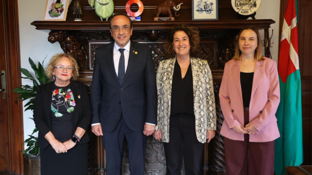El president del Parlament de Catalunya, Josep Rull, visita Viladecans