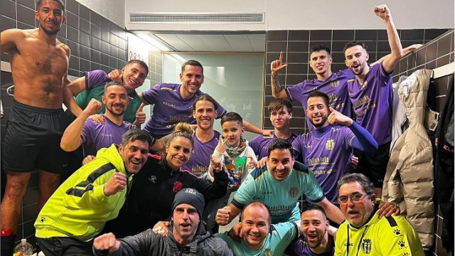 Celebració de l'Athletic Viladecans, campió d'hivern