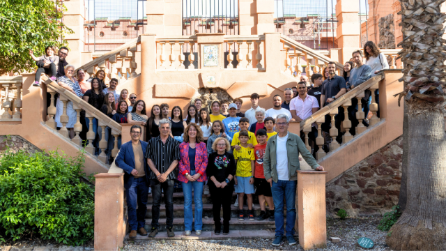 Foto de grup amb els components del CBS i representants polítics de la ciutat