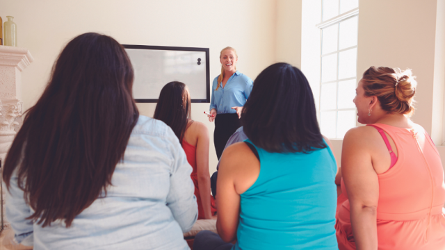 Mujeres en reunión