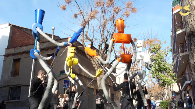 El teatre anima els carrers de Viladecans per Nadal