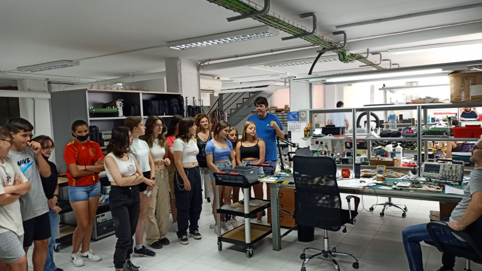 PECT INNODELTA: visita alumnes institut a empresa CERC enginyeria-1 PECT INNODELTA: visita alumnes institut a empresa CERC enginyeria-1